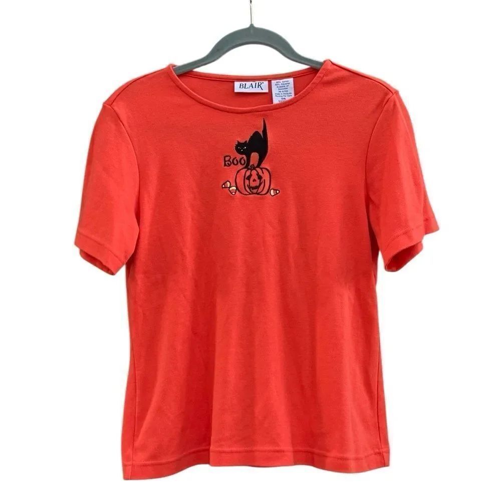 Blair Vintage Womens Embroidered Halloween Orangeโ"Boo" Black Cat Pumkin T Shirt